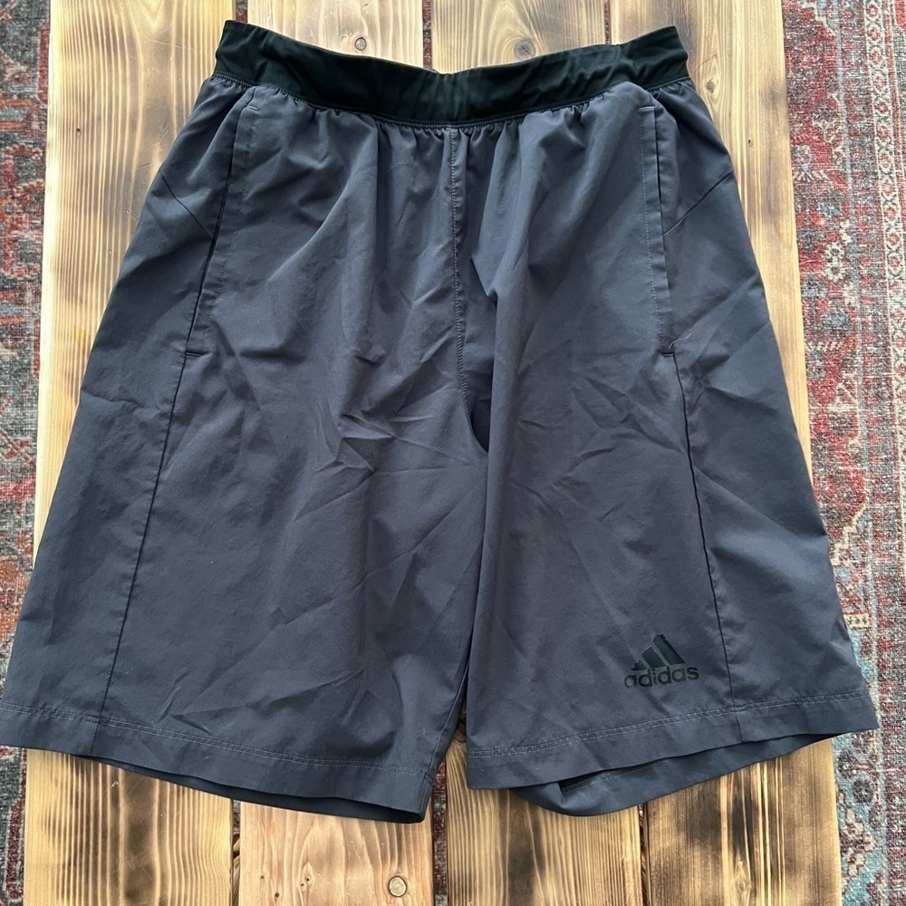 Adidas Black Gray Mens Medium Long 10” Athletic Relax Comfy Shorts